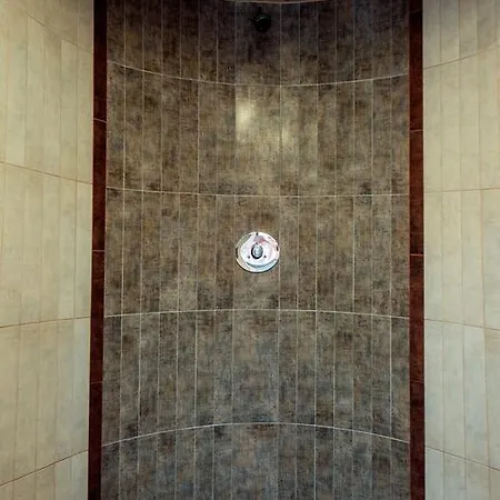 Kavics Klub&hotel Otel 4*