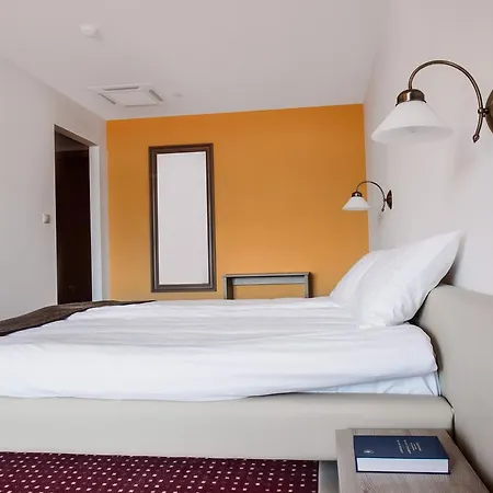 Kavics Klub&hotel 4*