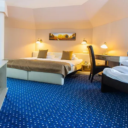 Kavics Klub&hotel Otel